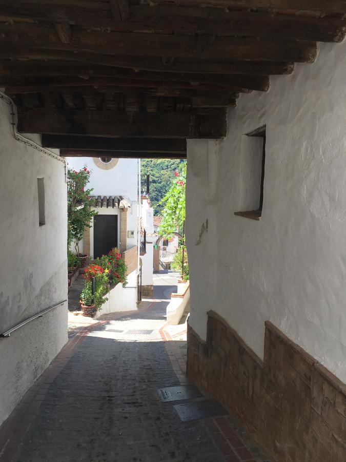 Casa La Puente Jubrique Exterior foto